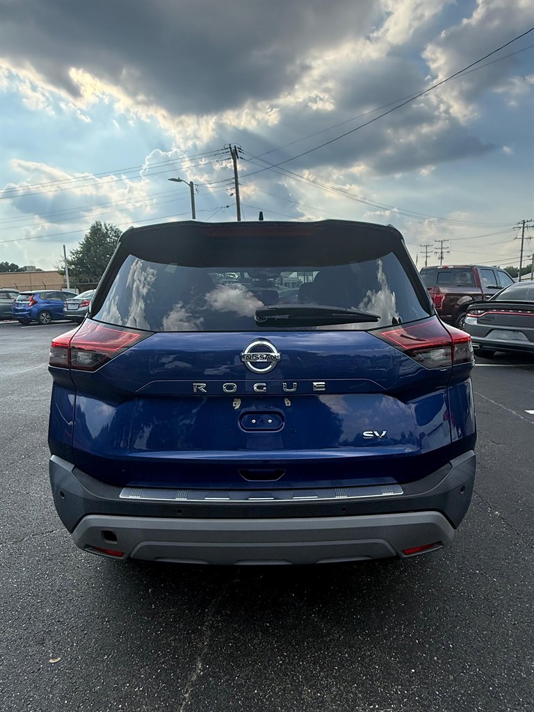 2021 Nissan Rogue - $17,500