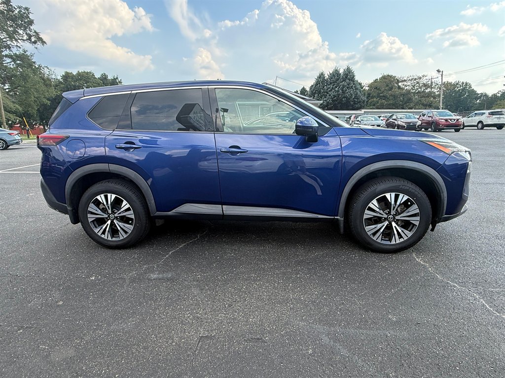 2021 Nissan Rogue - $17,500