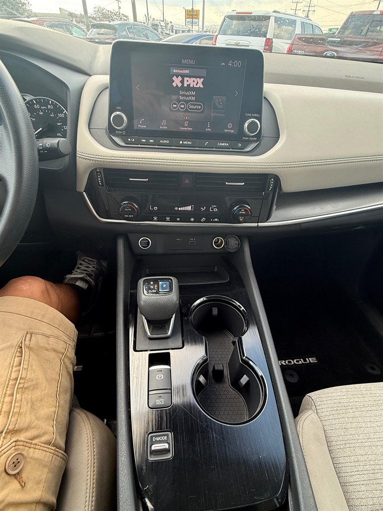 2021 Nissan Rogue - $17,500
