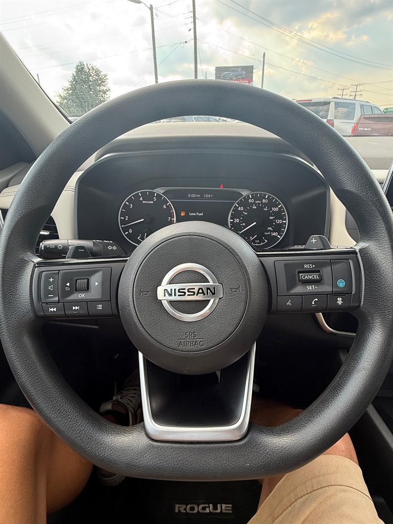 2021 Nissan Rogue - $17,500