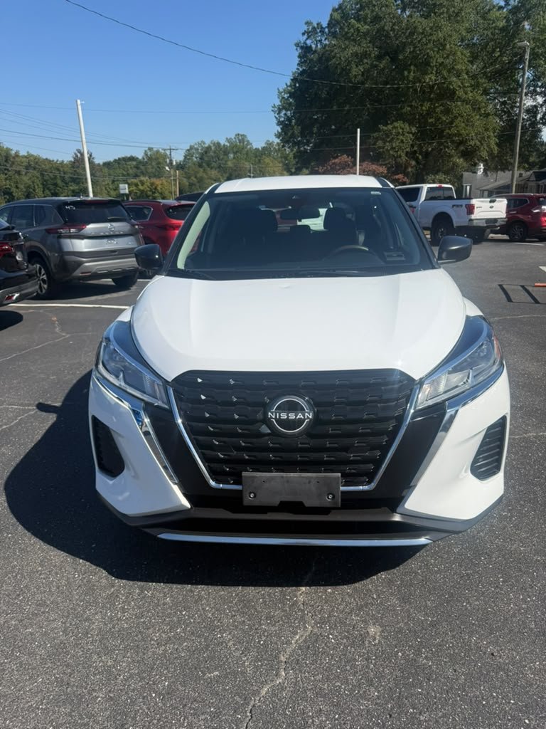 2023 Nissan Kicks - $14,200