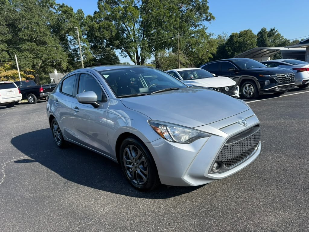 2019 Toyota Yaris - $13,300