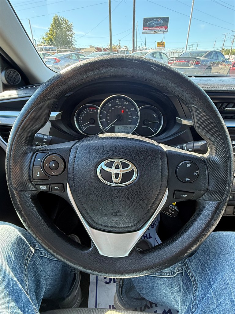 2014 Toyota Corolla - $9,600