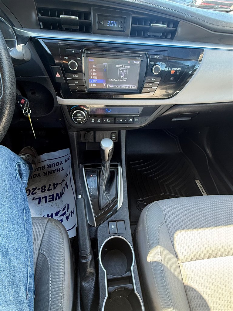 2014 Toyota Corolla - $9,600