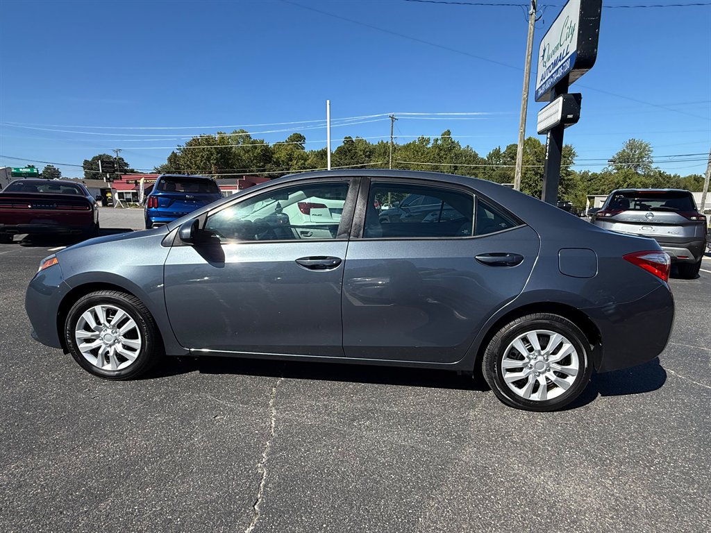 2014 Toyota Corolla - $9,600