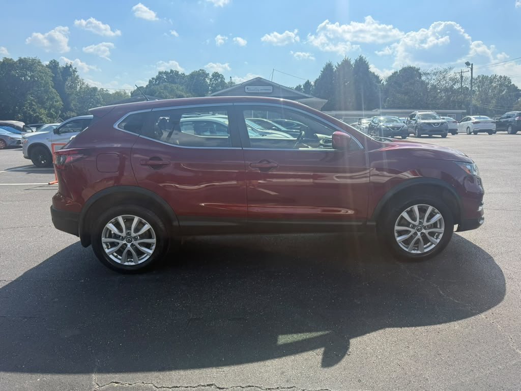 2020 Nissan Rogue - $12,200