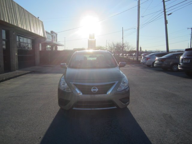 2017 Nissan Versa S photo