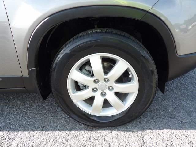 2012 Kia Sorento - $8,900