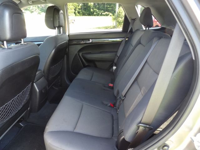 2012 Kia Sorento - $8,900