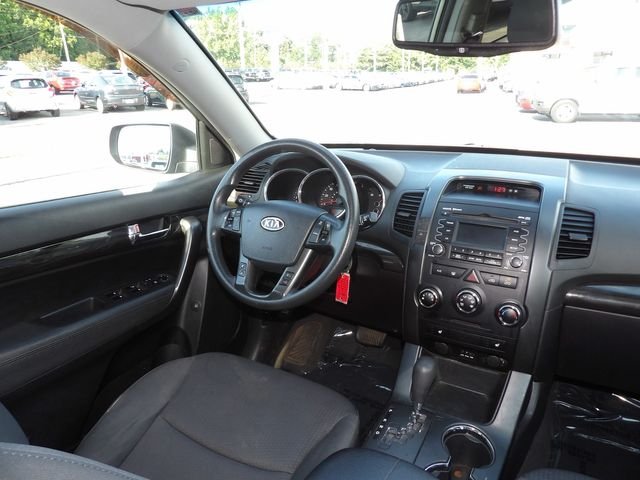 2012 Kia Sorento - $8,900