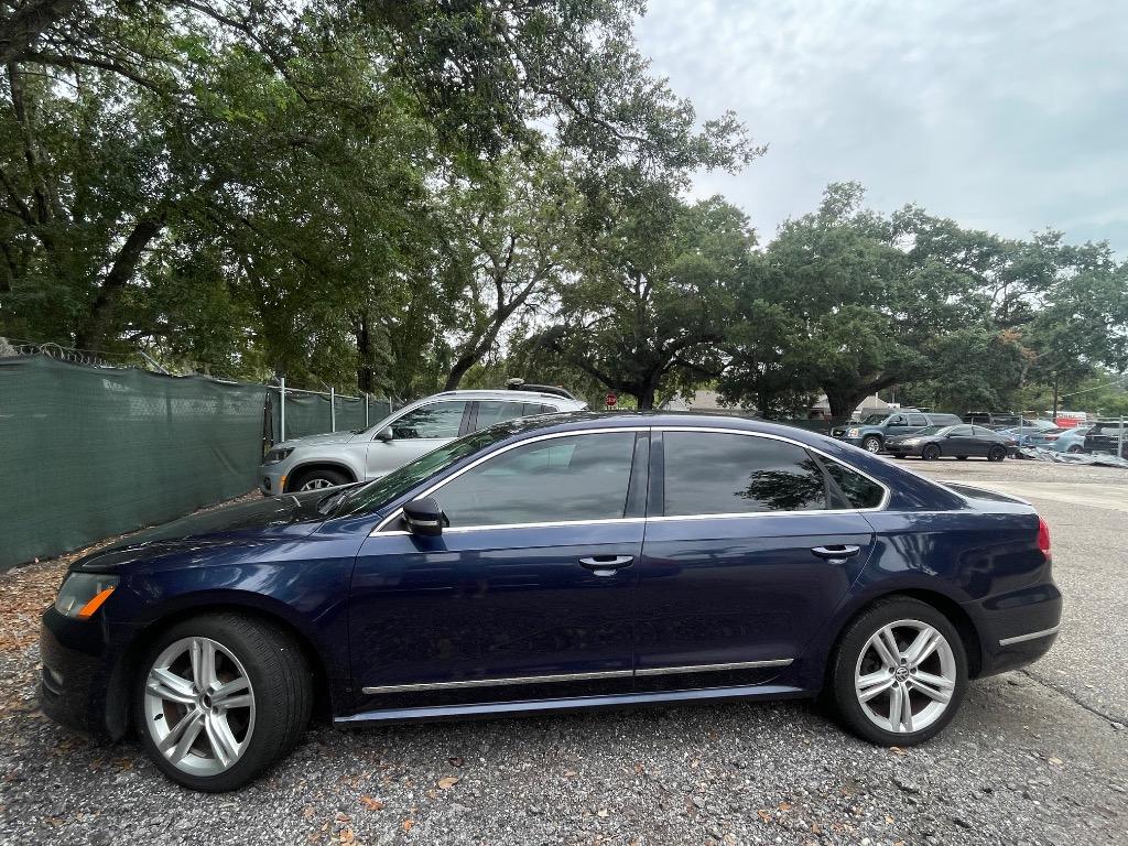 2013 Volkswagen Passat TDI SE photo