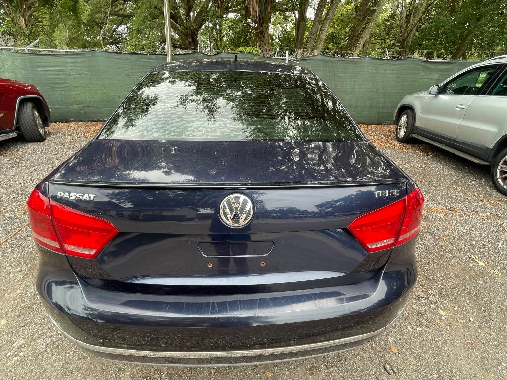 2013 Volkswagen Passat TDI SE photo