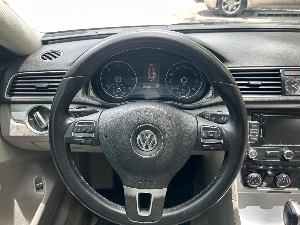 2013 Volkswagen Passat - $5,295