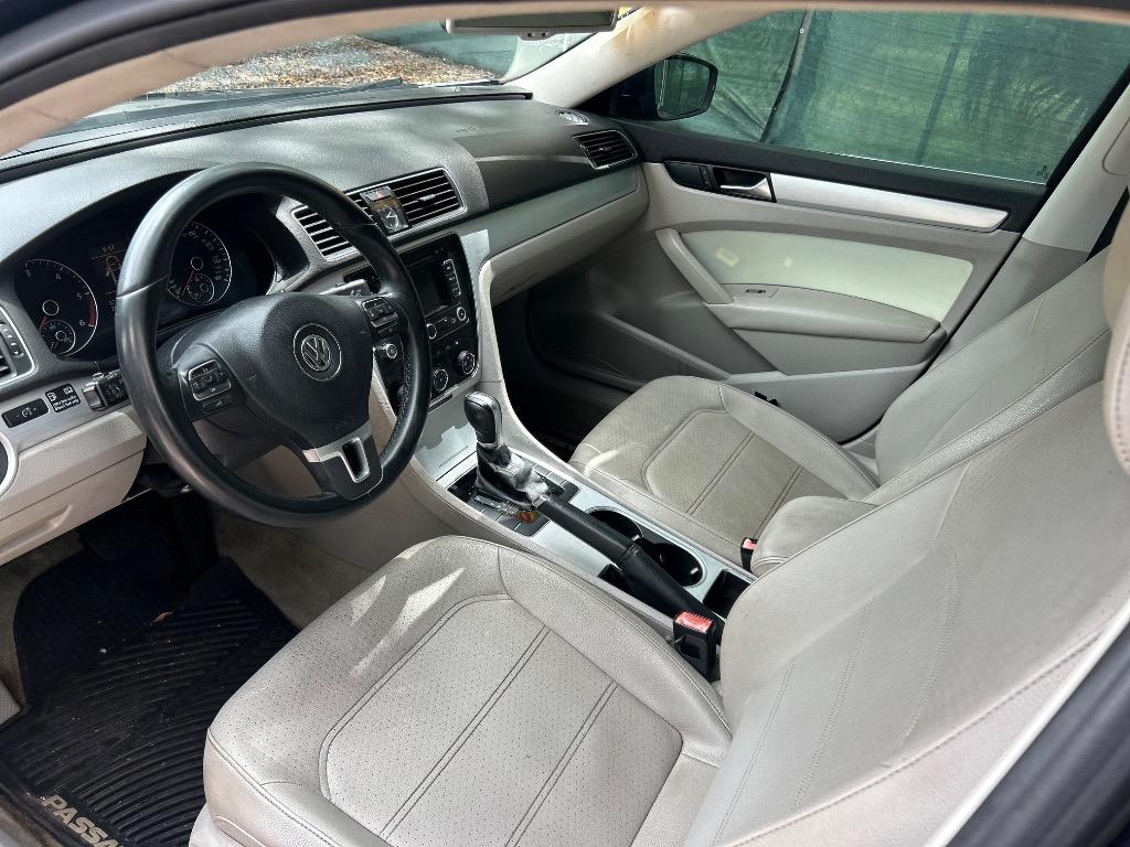 2013 Volkswagen Passat - $5,295