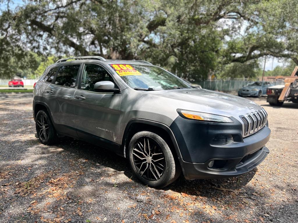 2018 Jeep Cherokee - $7,995