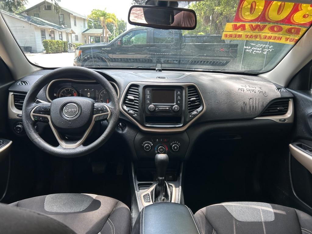 2018 Jeep Cherokee - $7,995
