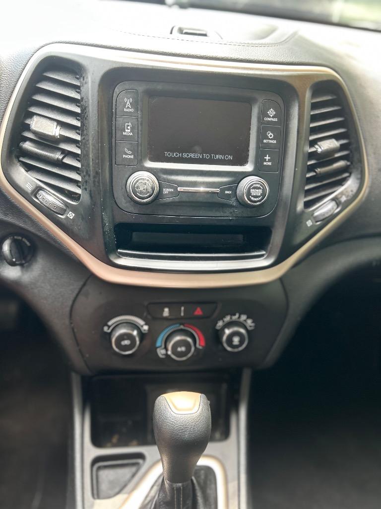 2018 Jeep Cherokee - $7,995