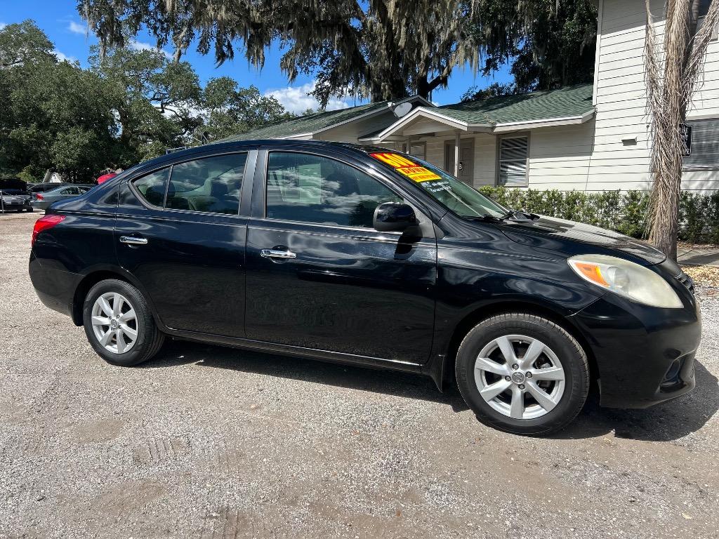 2012 Nissan Versa - $6,995