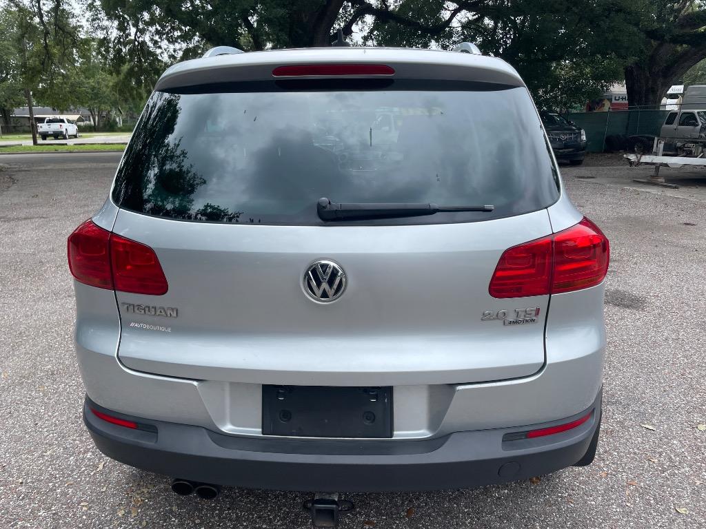 2012 Volkswagen Tiguan S 4Motion photo
