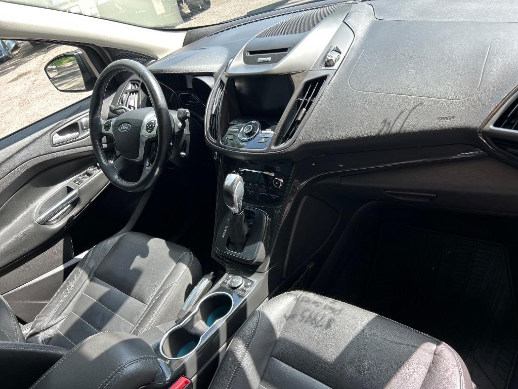 2014 Ford Escape - $7,995