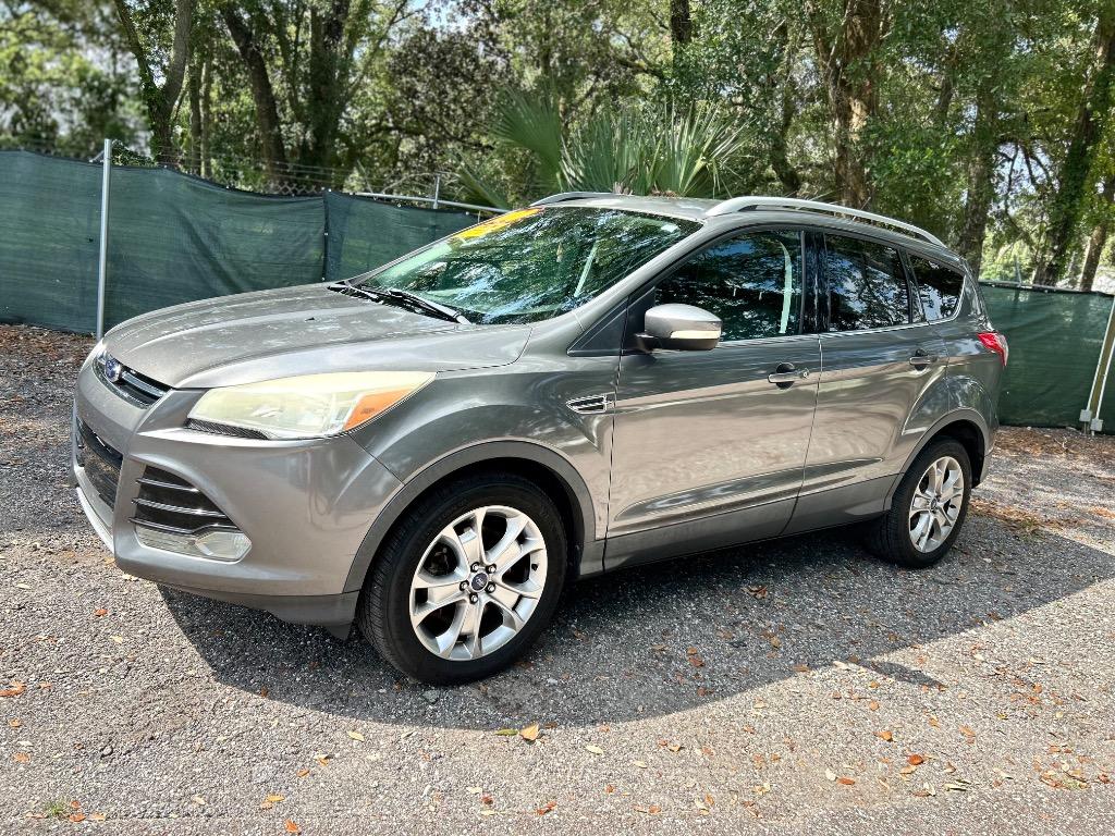 2014 Ford Escape - $7,995