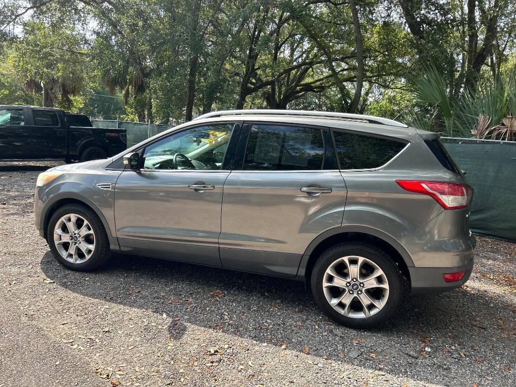 2014 Ford Escape - $7,995