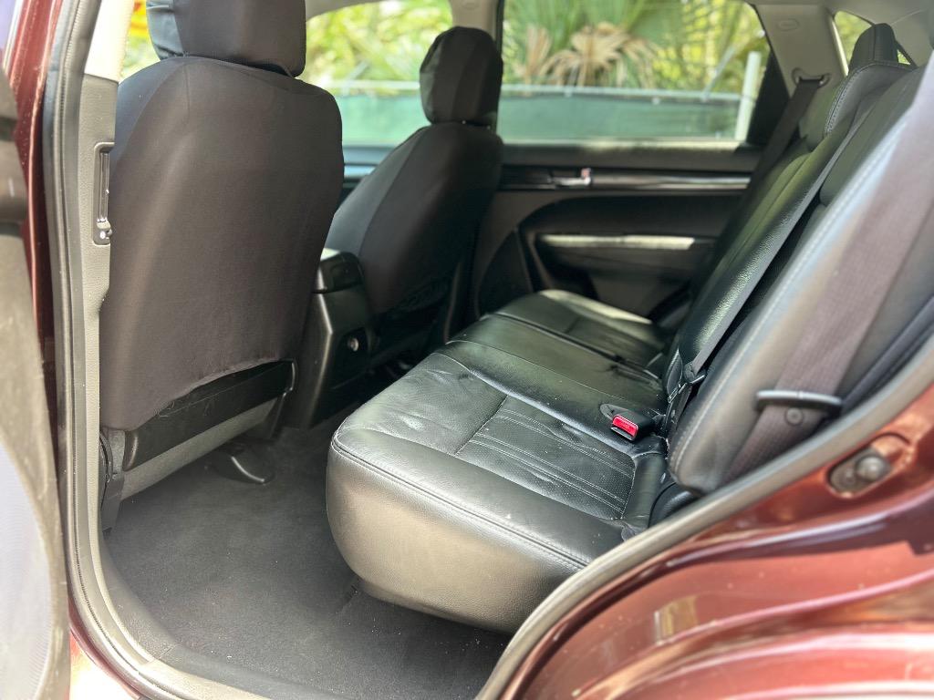 2013 Kia Sorento - $7,995