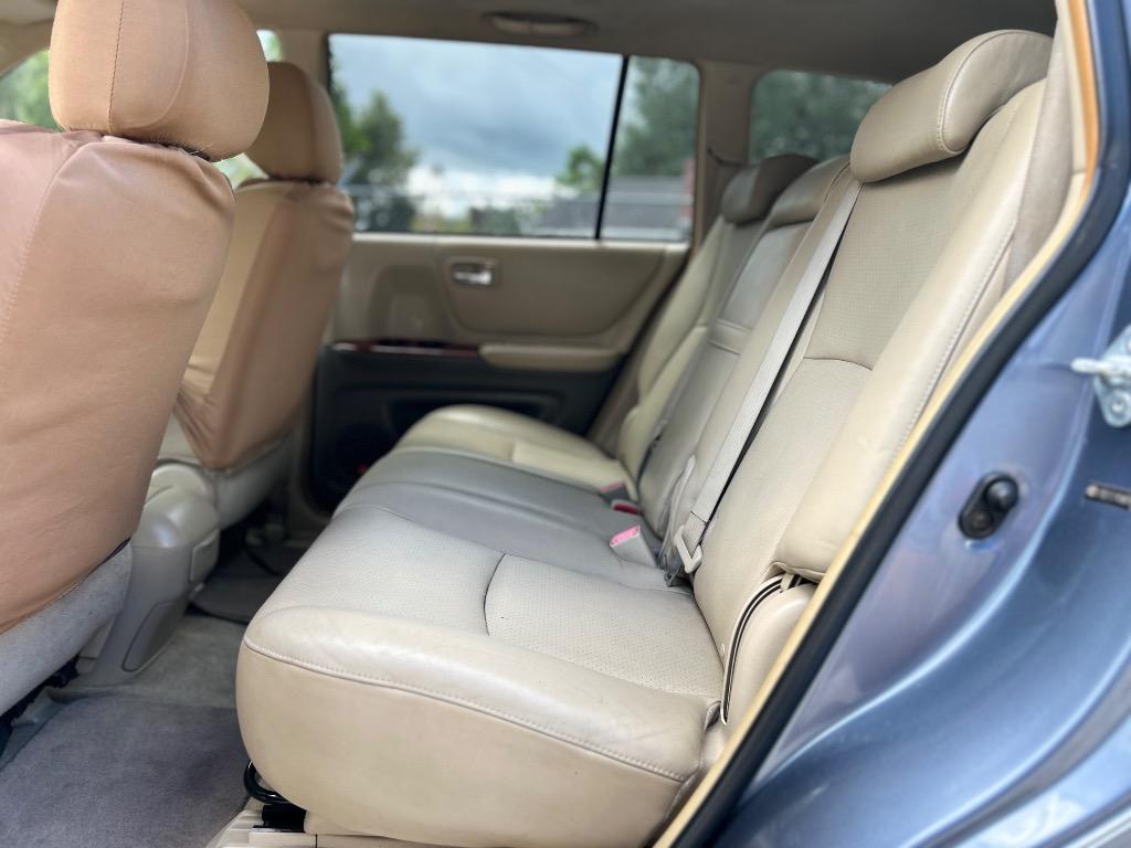 2006 Toyota Highlander - $7,595