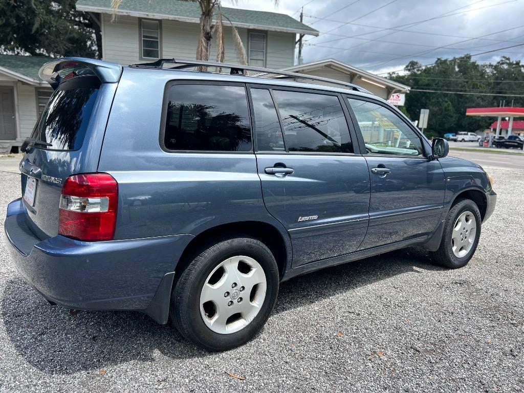 2006 Toyota Highlander - $7,595