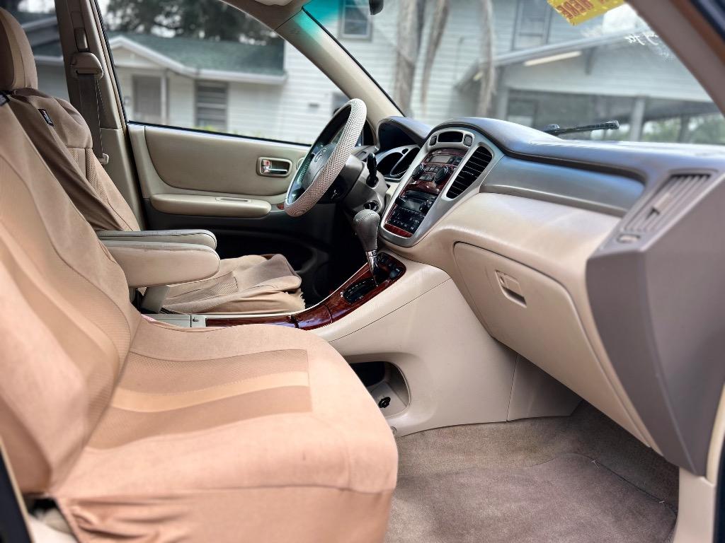 2006 Toyota Highlander - $7,595