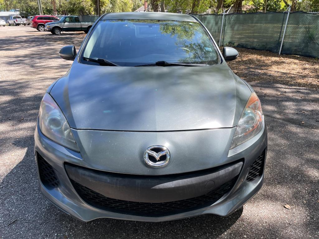 2013 Mazda Mazda3 i Touring photo