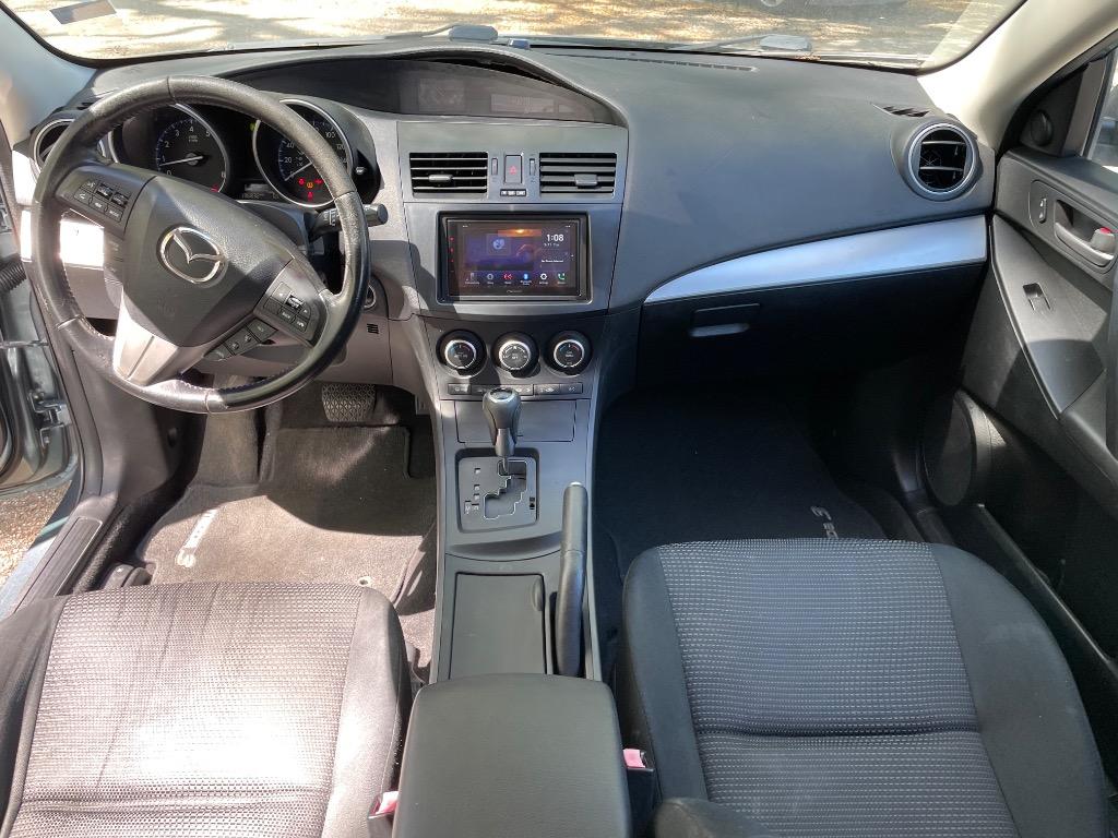 2013 Mazda Mazda3 i Touring photo