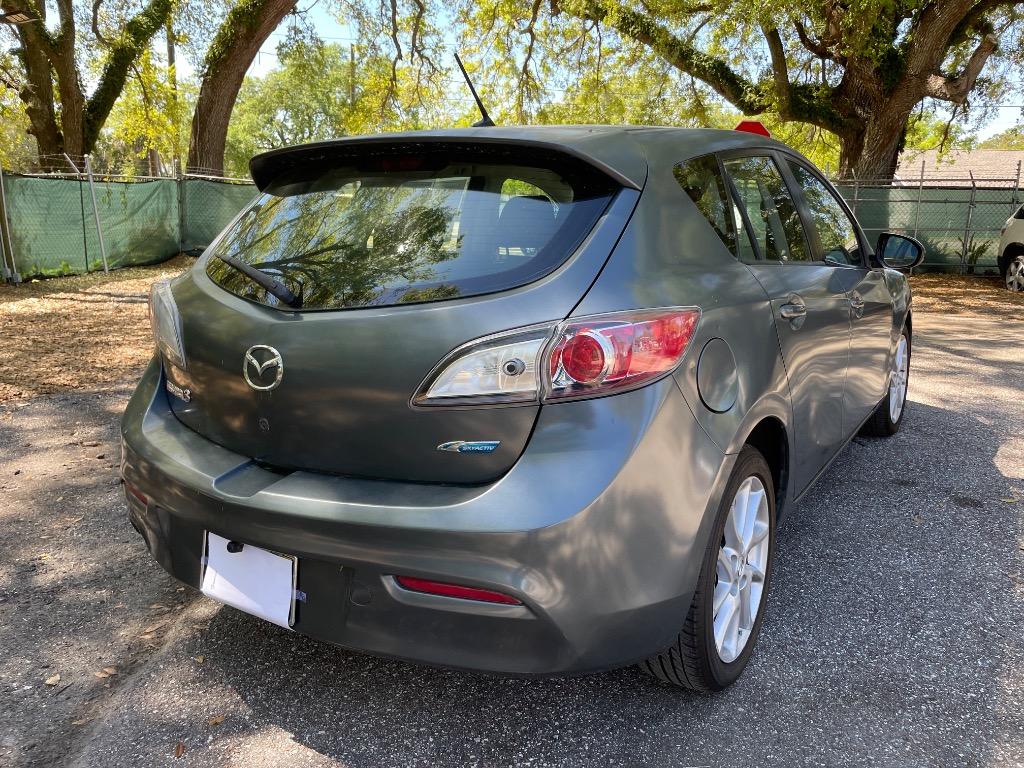 2013 Mazda Mazda3 i Touring photo