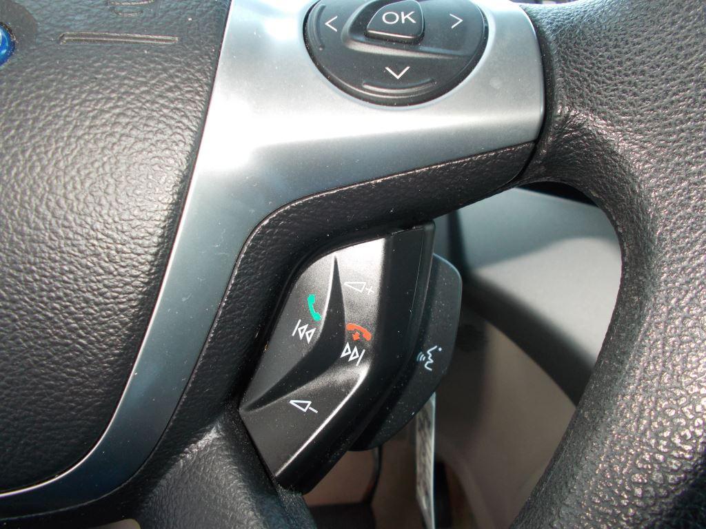 2013 Ford Escape SE photo