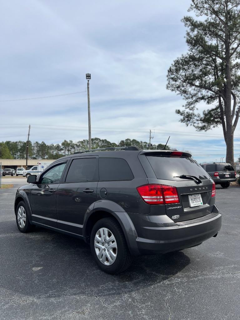 2017 Dodge Journey SE photo