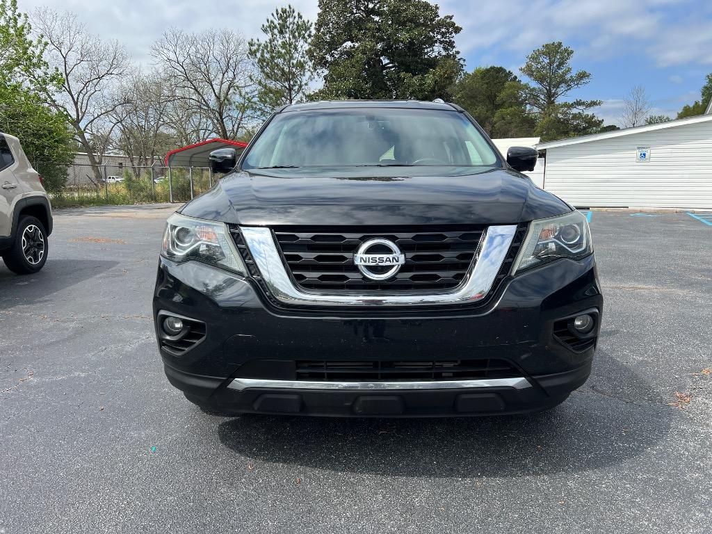 2017 Nissan Pathfinder SL photo