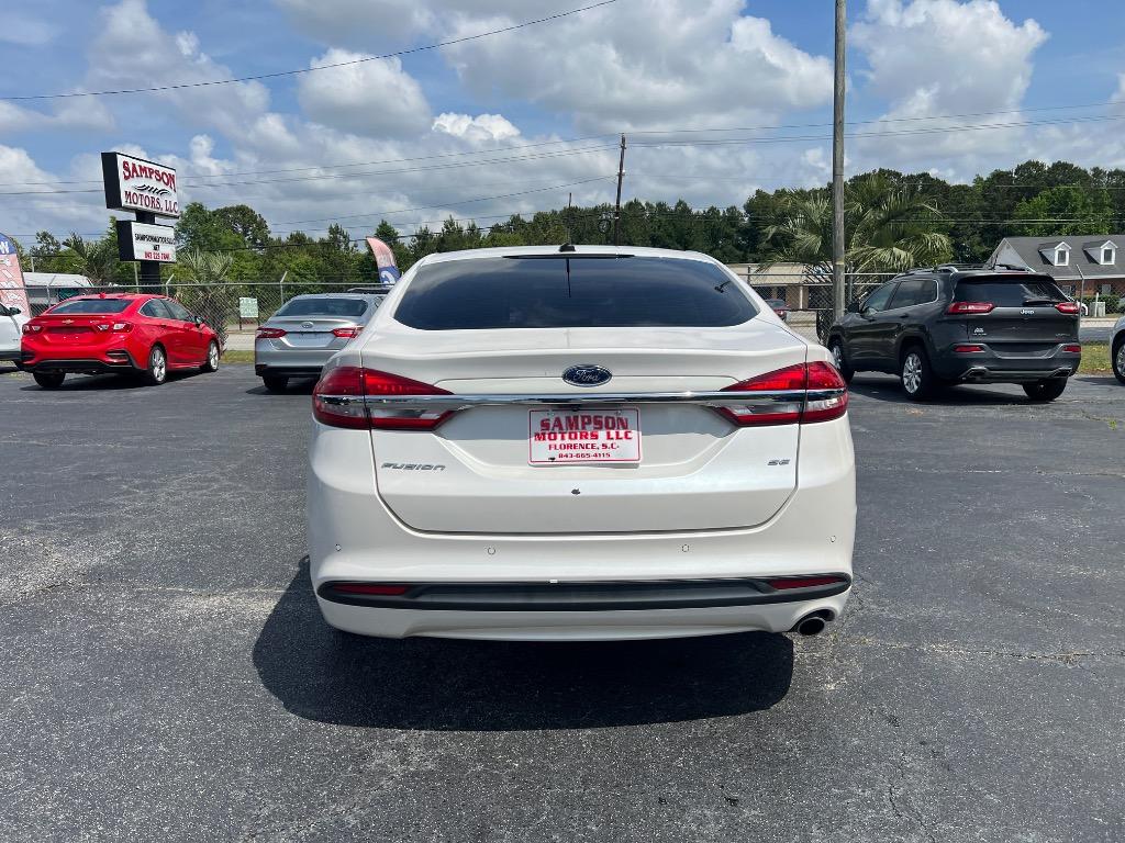 2017 Ford Fusion SE photo