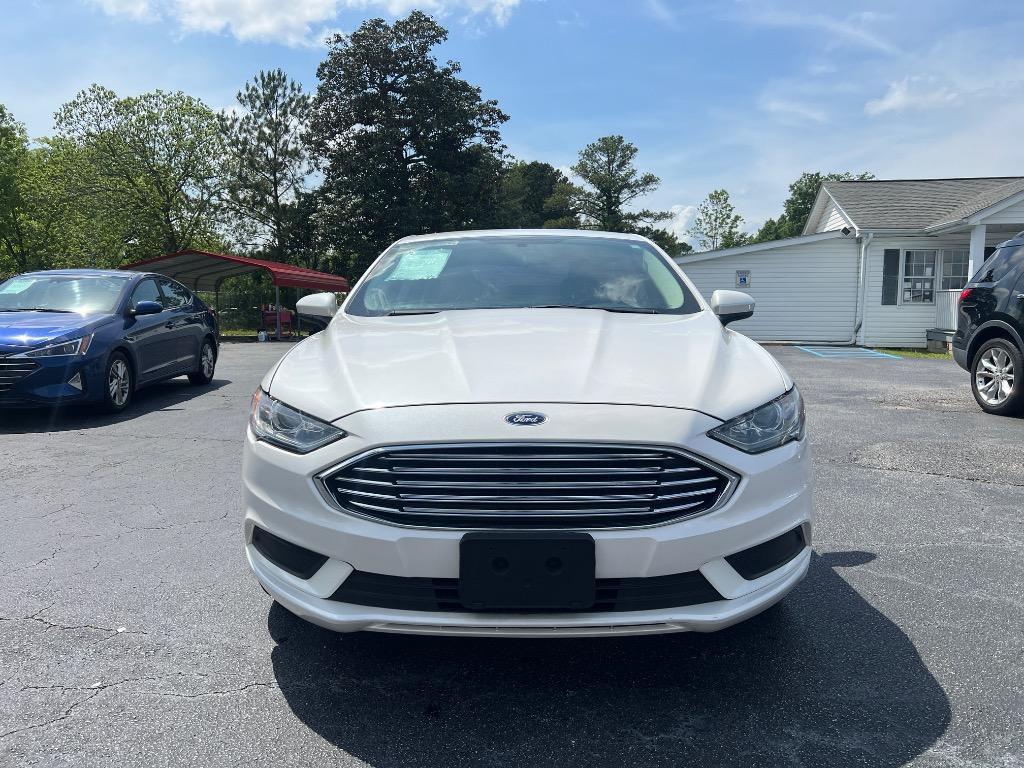 2017 Ford Fusion SE photo