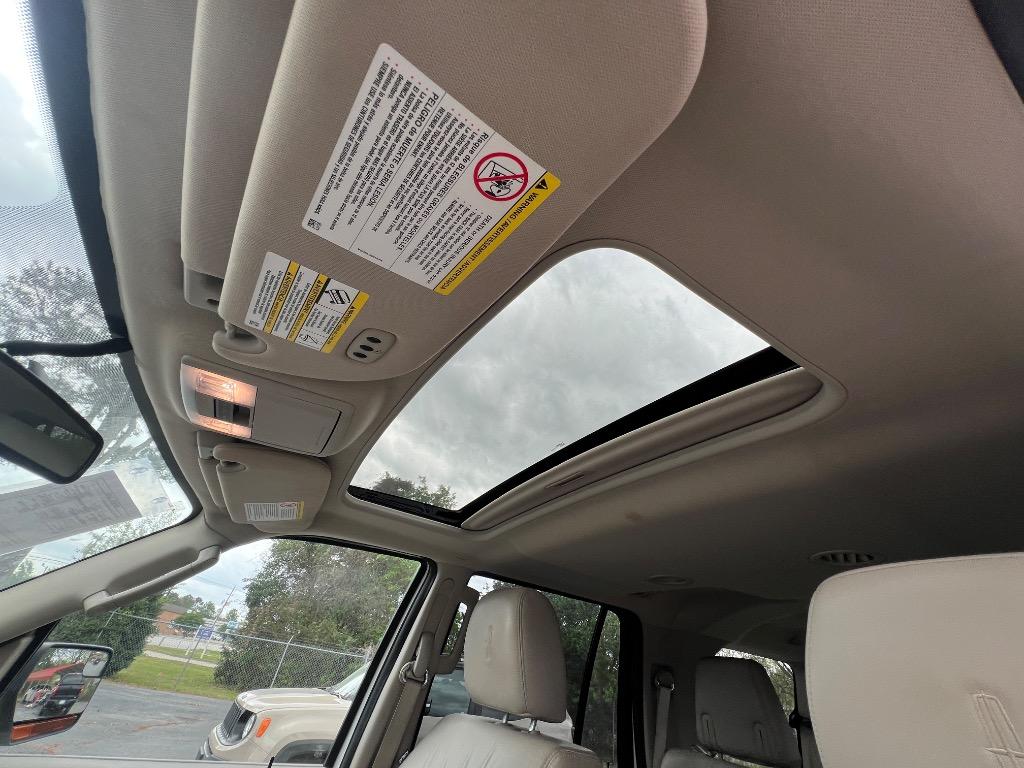 2014 Lincoln Navigator photo
