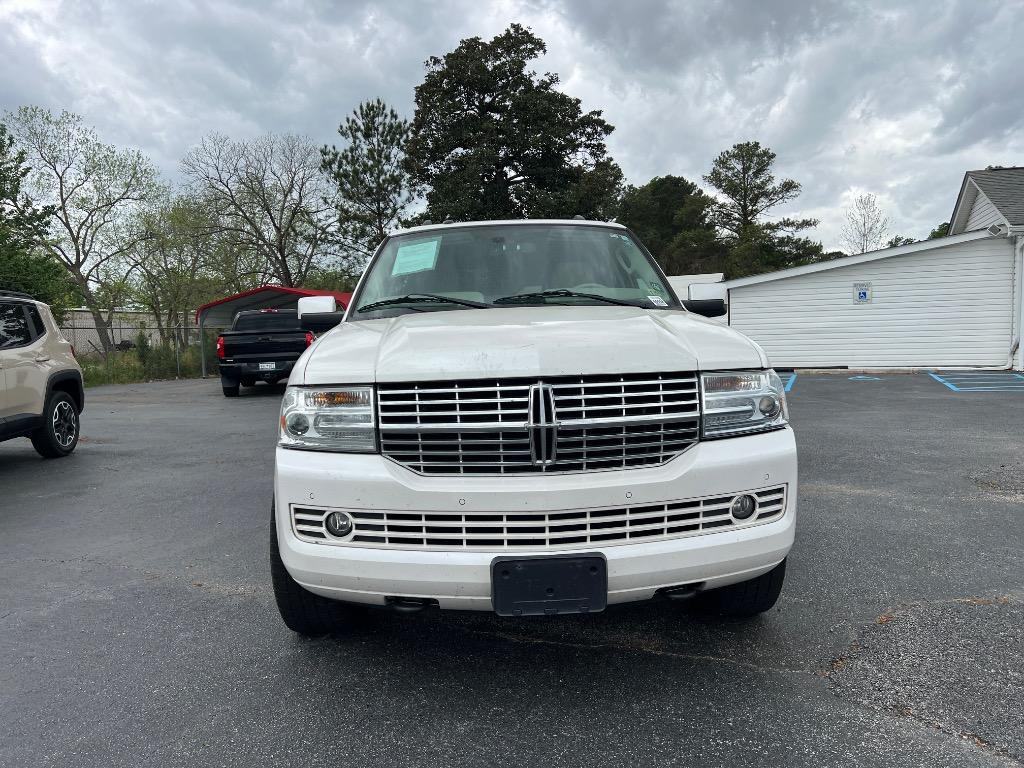 2014 Lincoln Navigator photo
