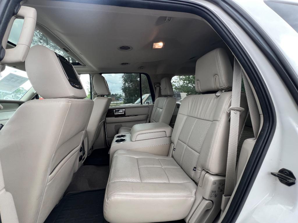 2014 Lincoln Navigator photo