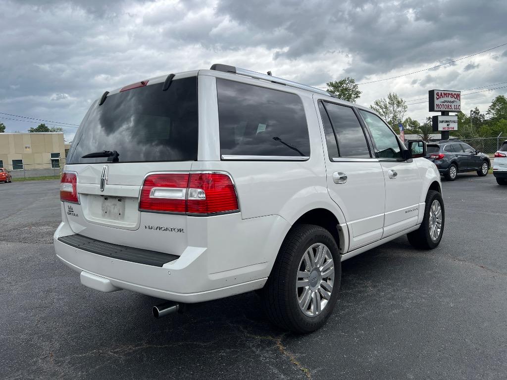 2014 Lincoln Navigator photo