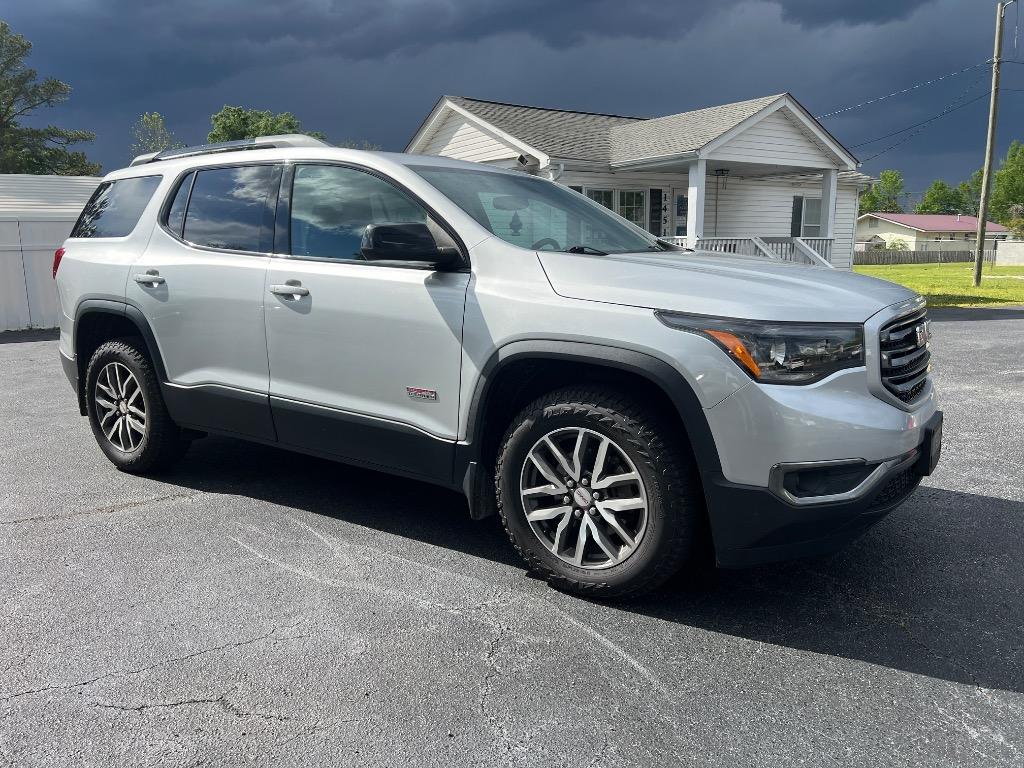 2017 GMC Acadia SLE2 photo