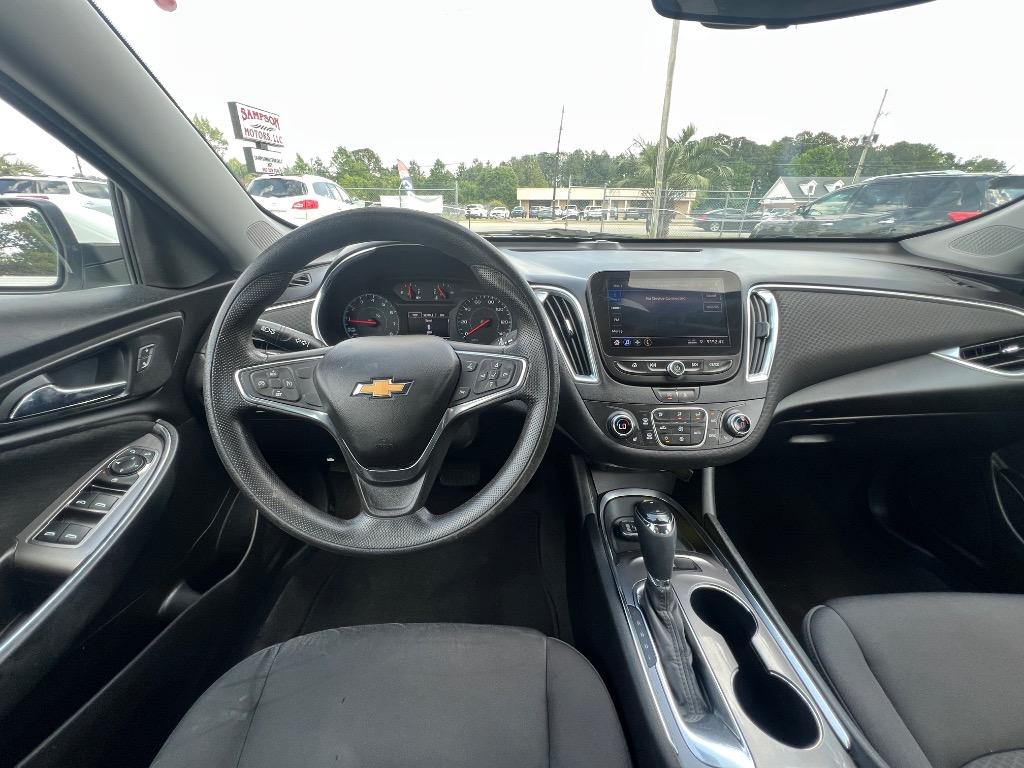 2020 Chevrolet Malibu LT photo