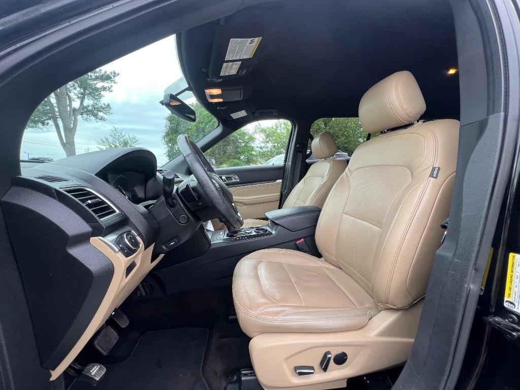 2017 Ford Explorer Limited photo