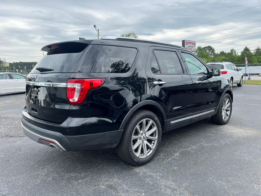 2017 Ford Explorer Limited photo