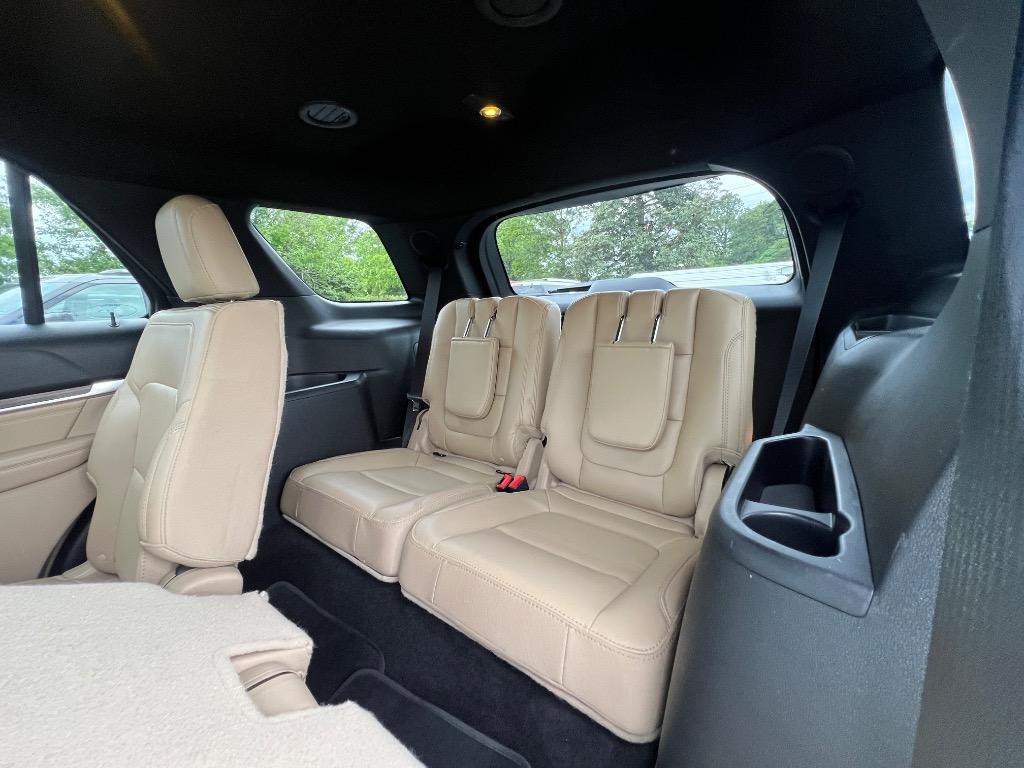 2017 Ford Explorer Limited photo