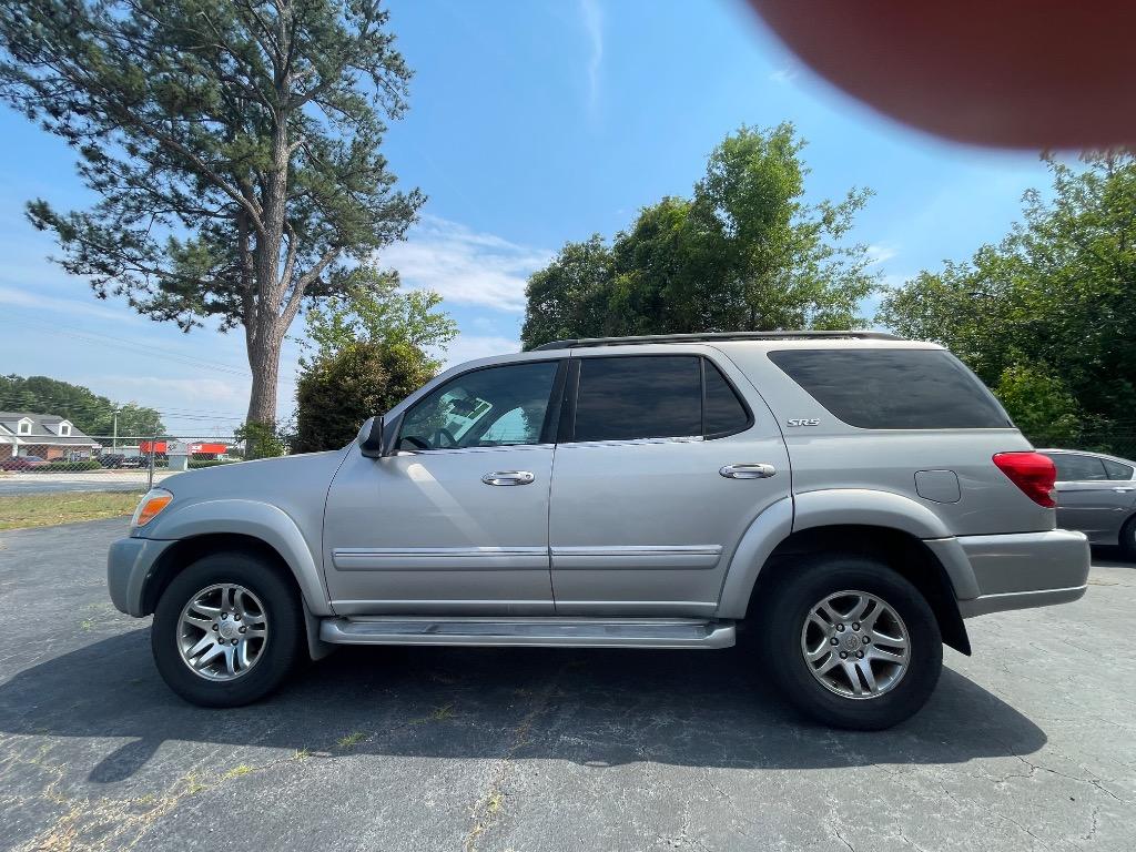 2006 Toyota Sequoia - $7,995