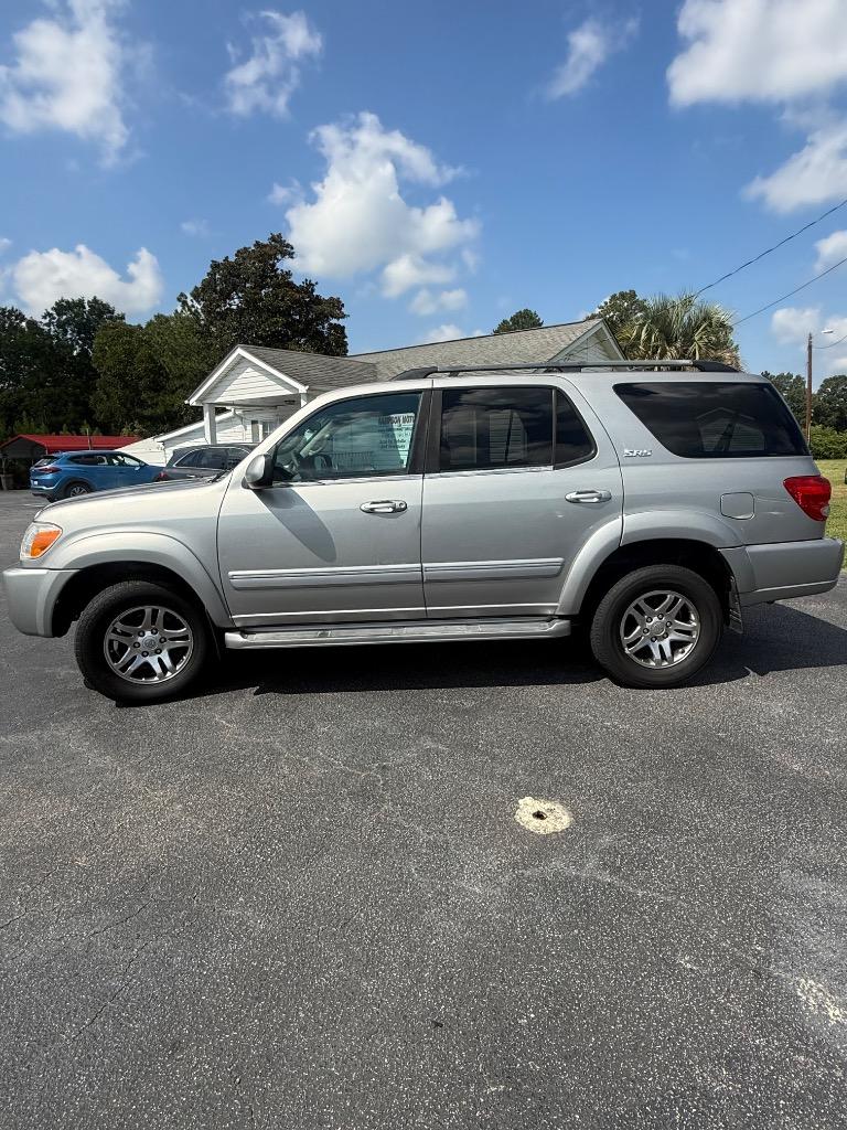 2006 Toyota Sequoia - $7,995