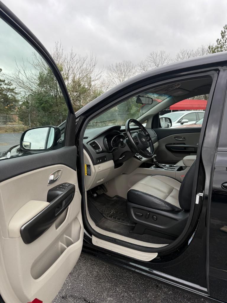 2019 Kia Sedona - $12,995